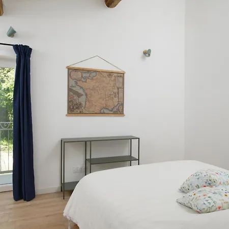 2 Places, Les Luciens, Meublé 3 étoiles Saint-Gely-du-Fesc