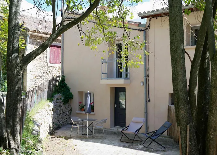 Ferienhaus 2 Places, Les Luciens, Meuble 3 Etoiles *